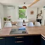 Villa Maison Rénovée, En Et Au Calme ! Lyon