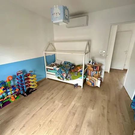 Agreable Maison Renovee, En Et Au Calme ! * Lyon