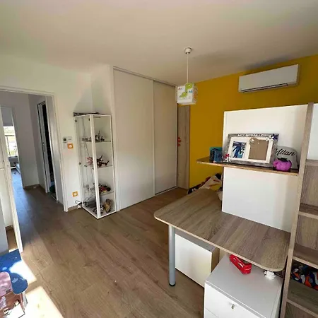 Agreable Maison Renovee, En Et Au Calme ! Villa *