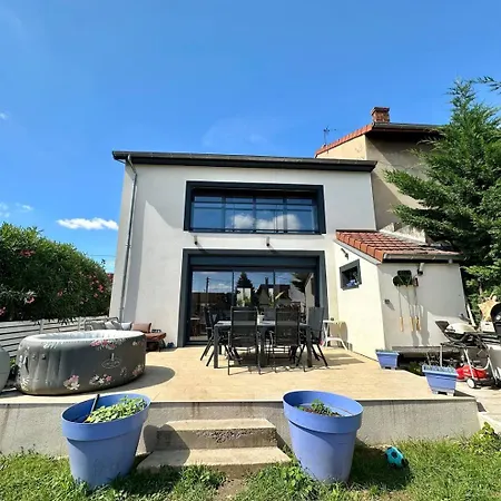 Agreable Maison Renovee, En Et Au Calme ! *